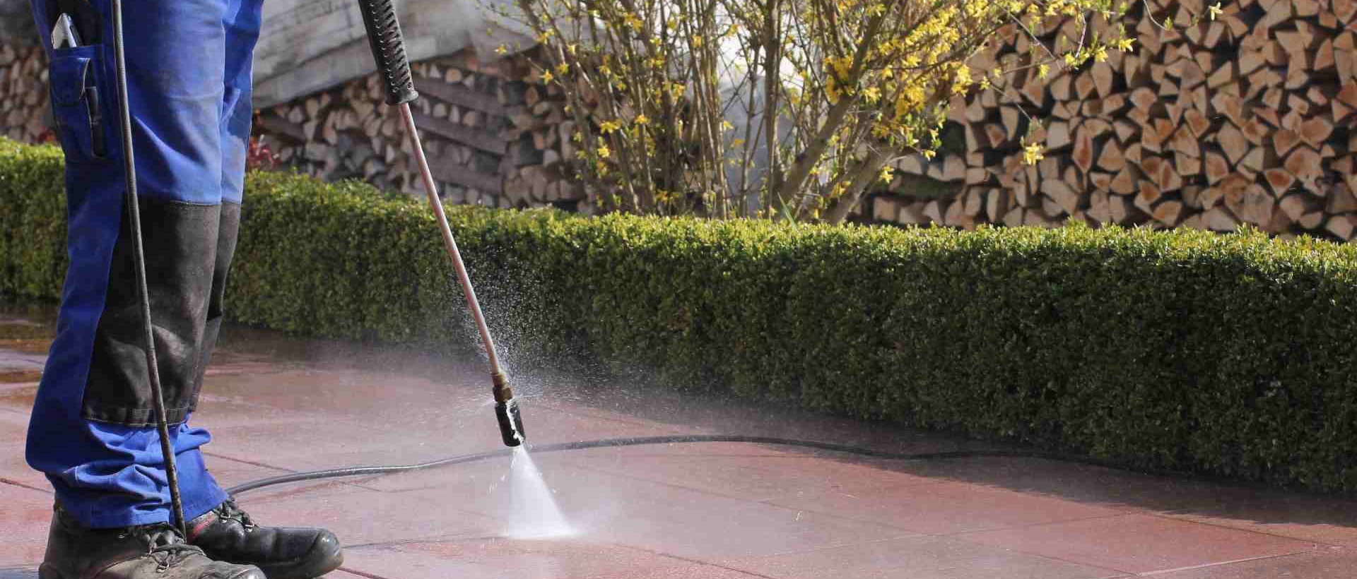 garden maintenance W4